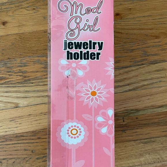 Mod Girl Jewelry Holder  - Picture 3 of 7